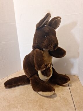Folkmanis Furry Folk Puppets 20" Kangaroo Mama/Joey Finger Puppet #3178 Retired